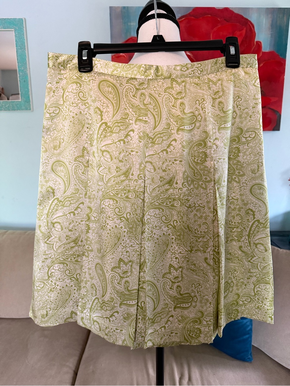 J. Crew Pleated White and Spring Green Paisley Print Skirt Size 8 M 100% Silk